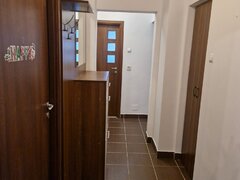 Eroii Revolutiei, Piata  Progresu